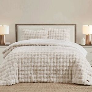 FRYE QUEEN Luxury Bubble Faux Fur Comforter 3 Piece Set, Cream  - Reversible